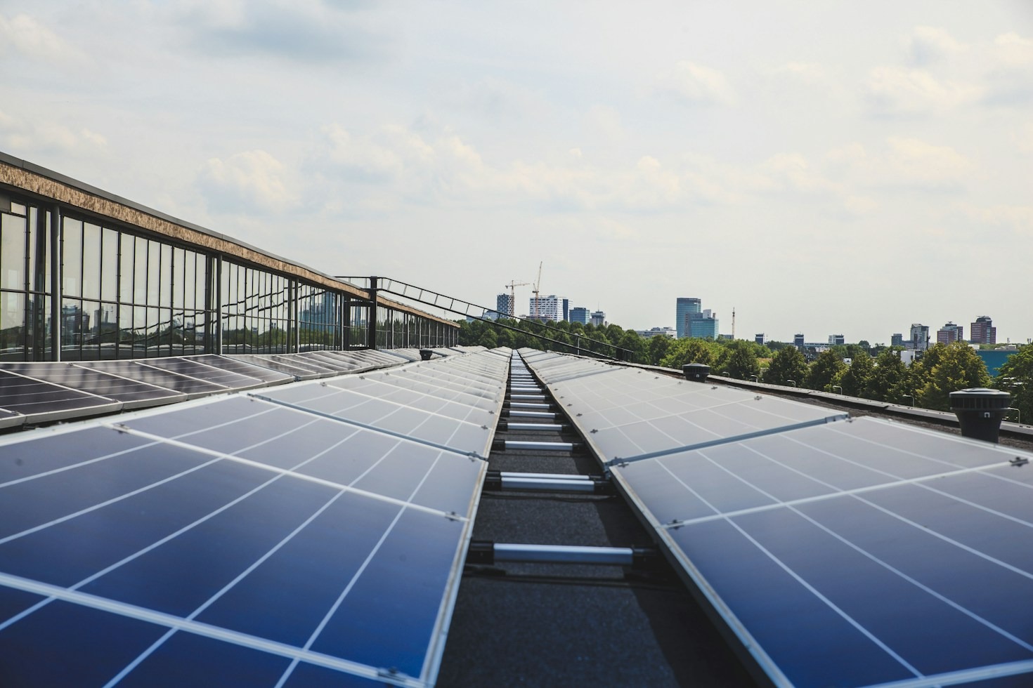 Tarifas eléctricas comerciales: estrategias efectivas para pagar menos